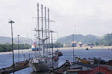 The msy Wind Star entering the Miraflores Locks